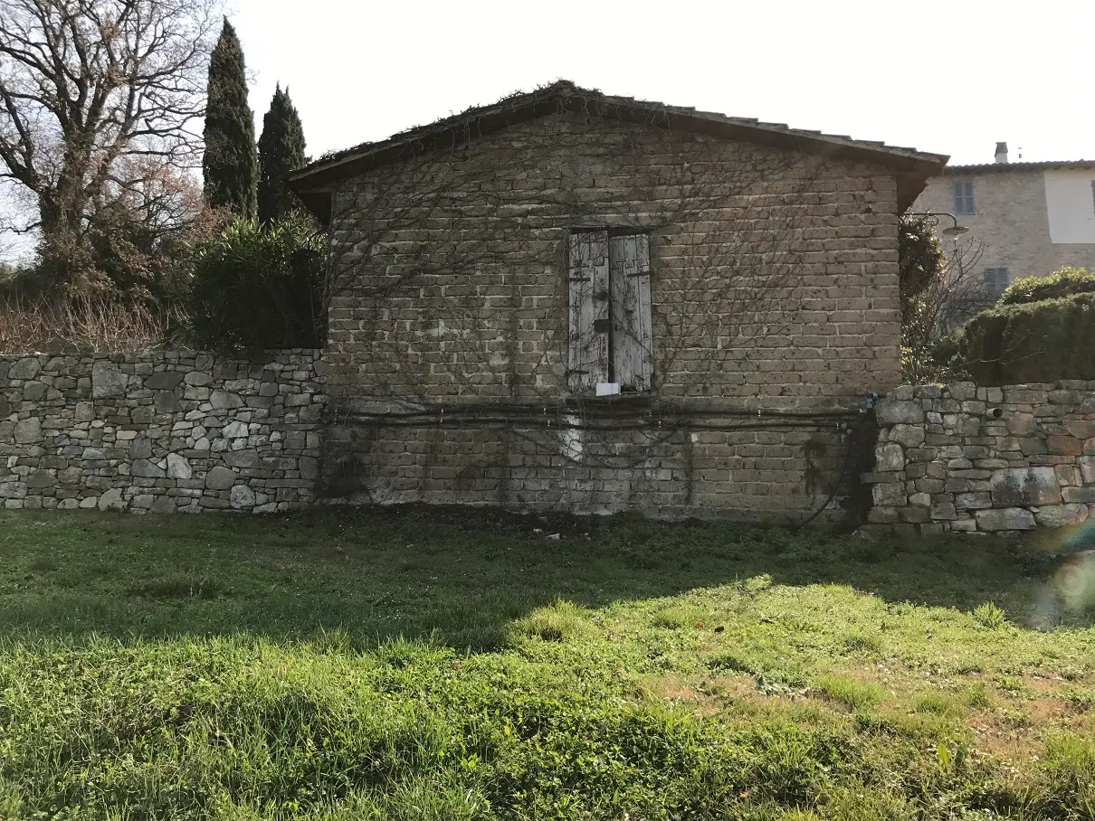 Casale di campagna — Umbria — prima dell'intervento