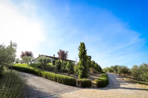Casolare con piscina in muratura