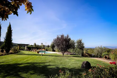 Casolare con piscina in muratura