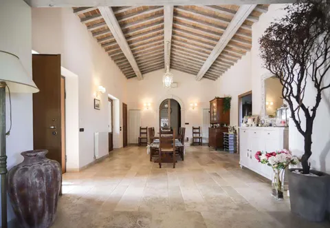 Casolare con piscina in muratura